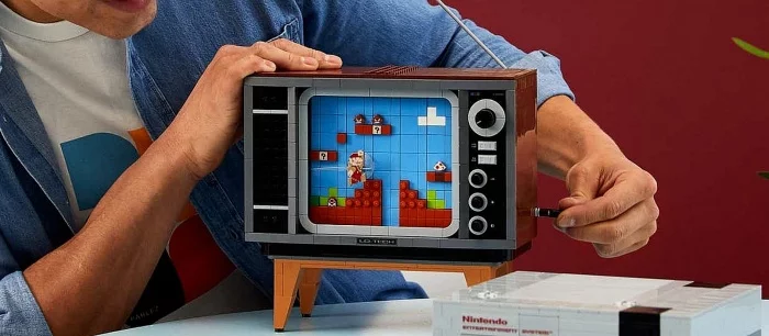 LEGO и Nintendo анонсировали новый набор — ретро-консоль NES с телевизором и Марио