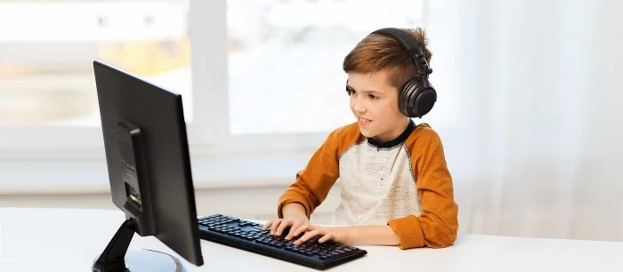 Ребенок задонатил 20 000 $ на Twitch. Родители в шоке и просят помощи