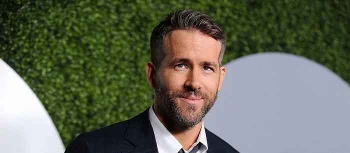 Райан Рейнольдс запустил свой онлайн-кинотеатр. Там всего один фильм, зато бесплатный