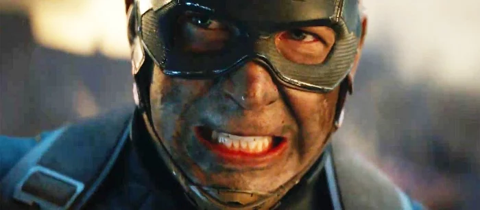 Капитан Америка впервые написал в Twitter после того, как засветил свой пенис. Вот что он говорит