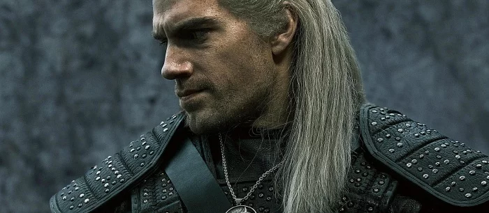 Генри Кавилл показал Геральта в новой броне — фото со второго сезона «Ведьмака» Netflix