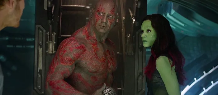 Мам, пап, это вы? 50-летние родители круто закосплеили «Стражей галактики» на Хэллоуин