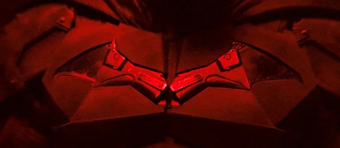 Новые атмосферные фото из Чикаго. Съёмки «Бэтмена», похоже, в разгаре