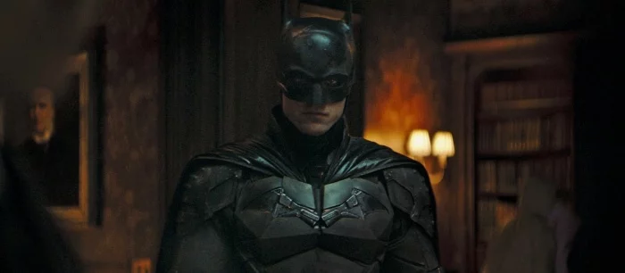 Съемки «Бэтмена» возобновились в Ливерпуле. На фотографиях показали полицию Готэма