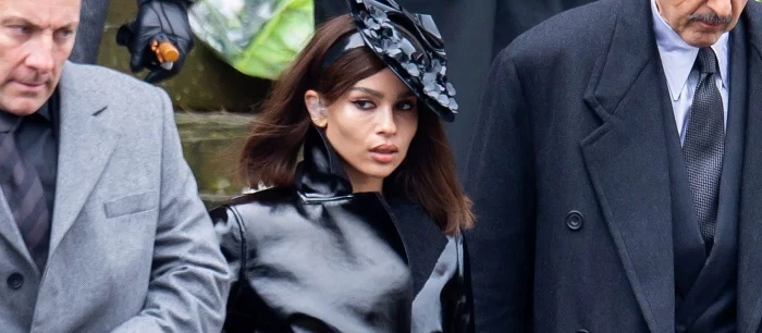 Женщину-кошку из «Бэтмена» засняли в обнимку с главарем мафии, а Колина Фаррелла снова не узнать