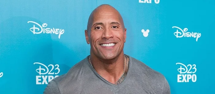 Дуэйн Джонсон показал забавное видео, как его пранканули на съемках «Красной угрозы»