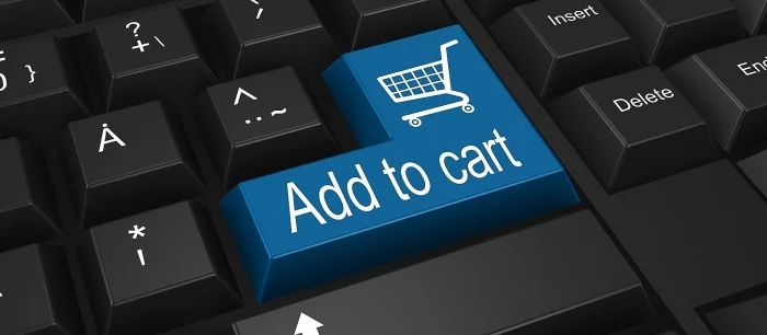 Курьер крупного интернет-магазина украл PlayStation 5 и попал на камеру видеонаблюдения