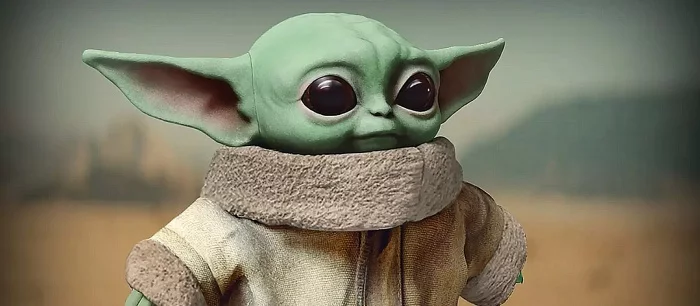 Невероятно милый косплей мандалорца и малыша Йоды от американской модели Liz Katz