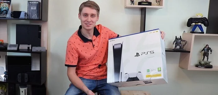 PlayStation 5 — сравниваем с Xbox Series X, взвешиваем, кайфуем с геймпада DualSense (видео)