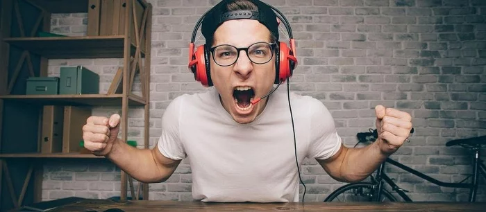 PS5 записывает ваш голос. Геймер сделал неожиданное открытие во время игры в Demon's Souls