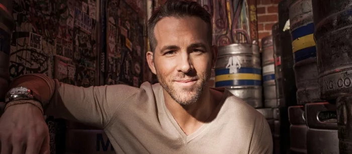 Райан Рейнольдс показал кадры нового фильма для Netflix со звездами «Мстителей»