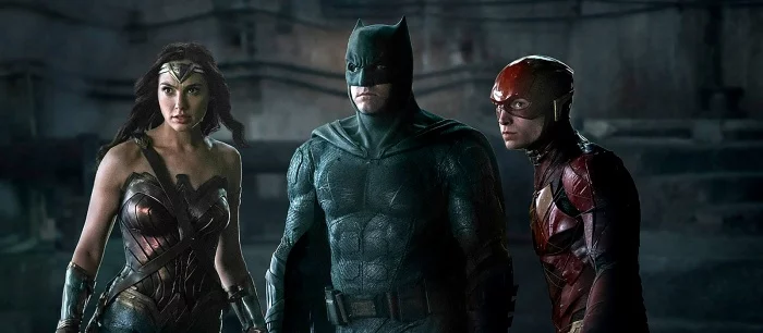 Зак Снайдер выложил стильный трейлер «Лиги справедливости» с новыми кадрами