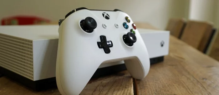 Видеообзор Xbox Series S. Почему я её себе не куплю, но ты можешь