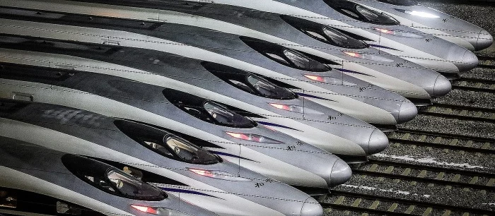 Легальный Flash Player отключился и нарушил работу железной дороги Китая. Пришлось ставить пиратскую версию программы