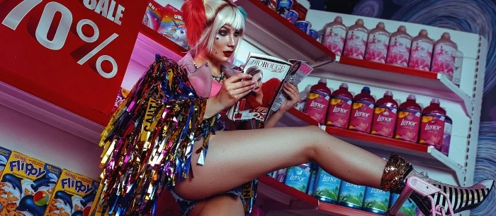 Самый яркий косплей недели: озорные Харли Квинн, страстная Милина и прекрасные певицы из группы K/DA