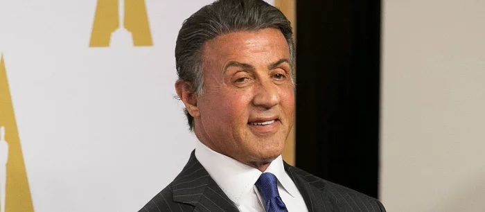 Сильвестр Сталлоне в роли пожилого супергероя. Появился первый кадр из фильма «Самаритянин»