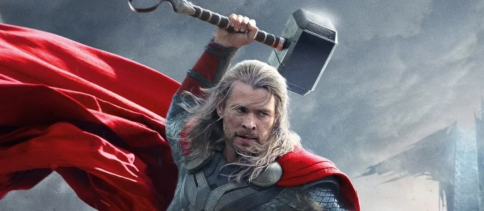 У Дональда Трампа нашли уникальный молот Тора с личной гравировкой