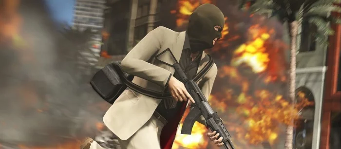 Игрок в GTA 5 показал на видео, почему так тяжело скрыться от полиции с пятью звездами