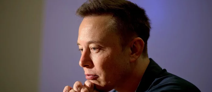 Илон Маск пожаловался на такси в Cyberpunk 2077: оно не похоже на электромобили Tesla