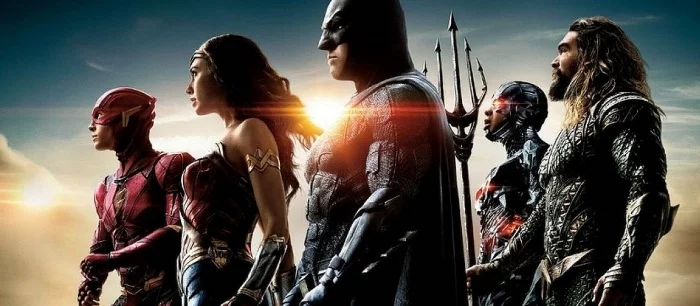 На новых кадрах «Лиги Справедливости» показали Супермена в чёрном костюме и Степного волка