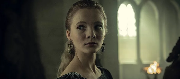 Цири из сериала «Ведьмак» рассказала об окончании съёмок в соцсетях