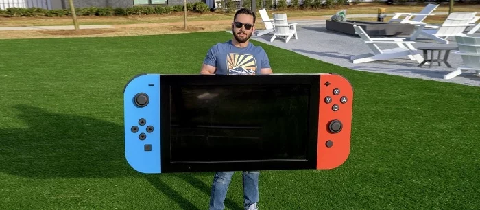 Фанат собрал гигантскую Nintendo Switch для детей в больнице. Она полностью рабочая (видео)