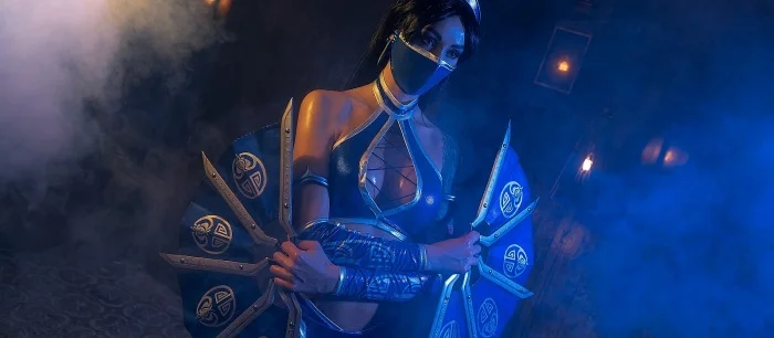 Косплей недели: пышногрудая Лиза из Genshin Impact, шикарные героини Mortal Kombat и милейшая Гаечка