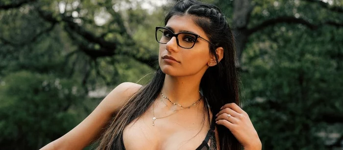 Pornhub могут заблокировать в России. Роскомнадзор нашел ролики, якобы оскорбляющие чувства верующих