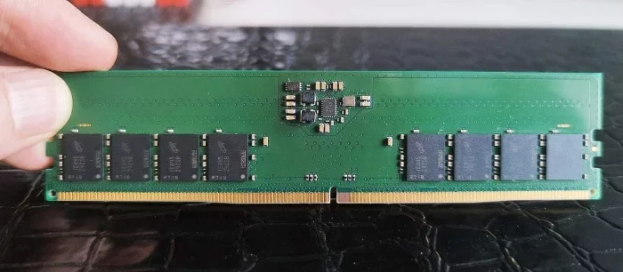 В Китае стартовало производство памяти DDR5