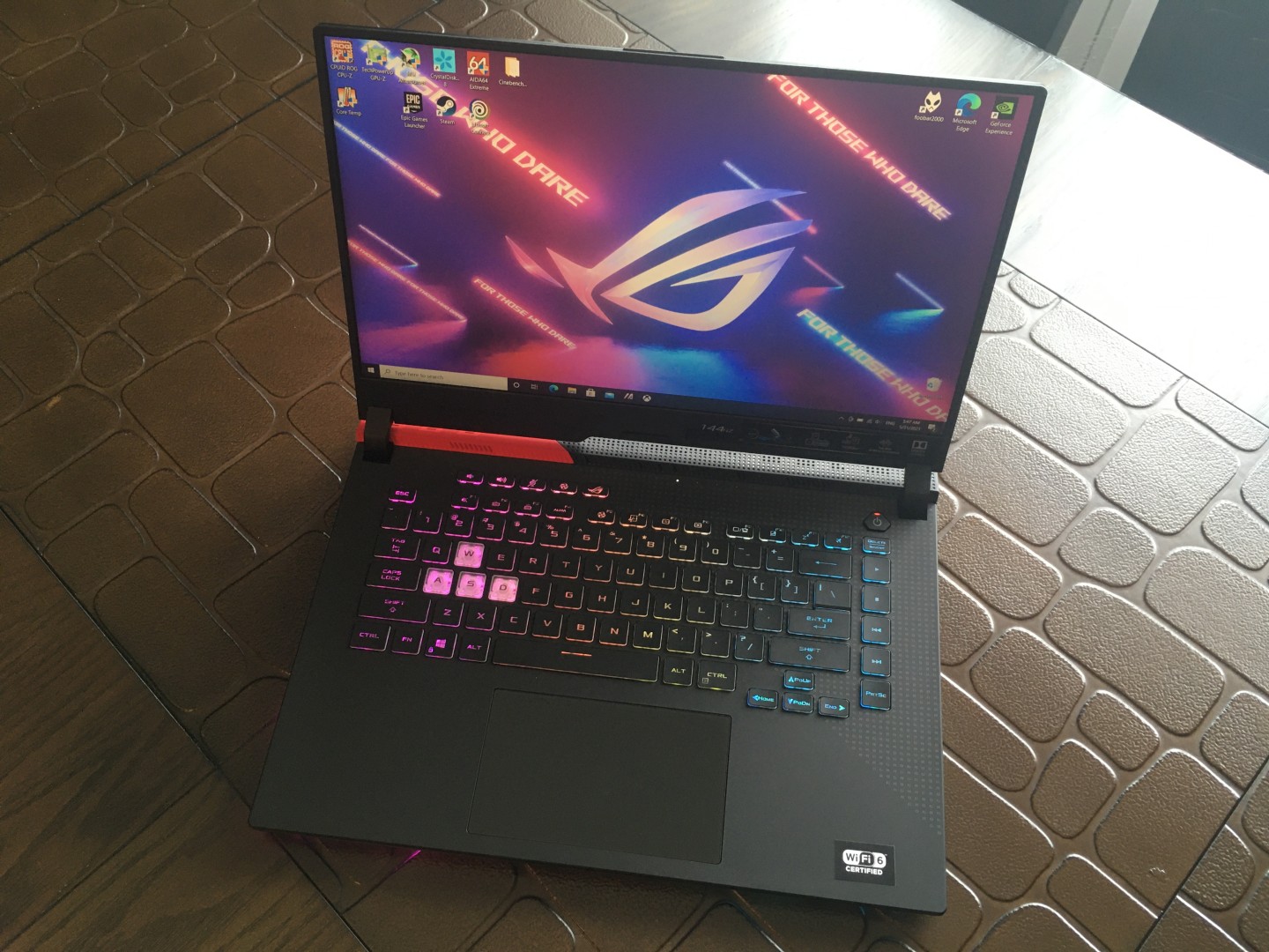 Фото asus rog strix g15