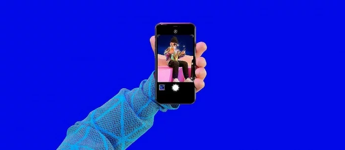 Анти-Instagram. Новая соцсеть без фотофильтров и лайков лидирует в магазине Apple