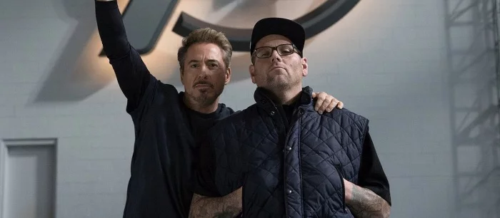 Роберт Дауни мл. сообщил о смерти личного помощника и члена команды Marvel. Рейнольдс, Хемсворт и другие звезды выразили поддержку