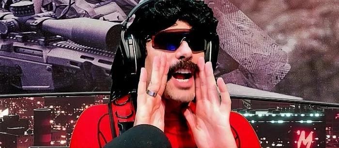 Зрители затроллили ведущих новостей, которые поздравили стримера Dr Disrespect с неправильным днём рождения
