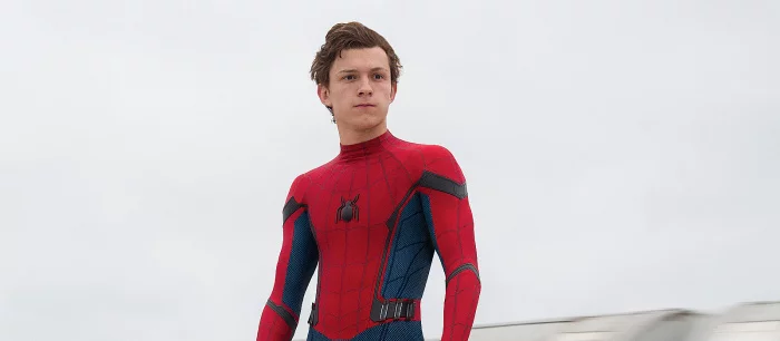 «Плохой косплей Человека-паука» — фанаты раскритиковали внешний вид Супергерл в фильме «Флэш»