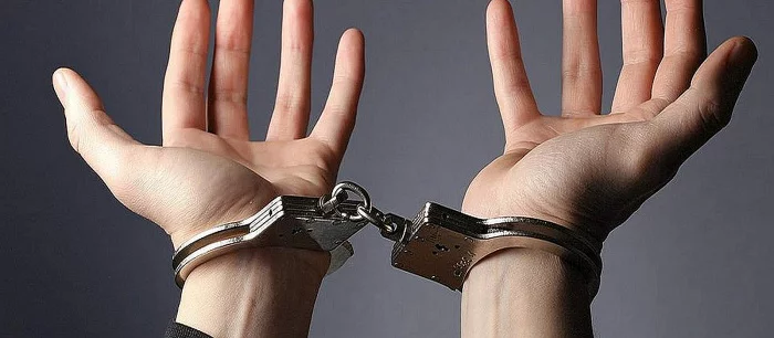 Популярного российского видеоблогера задержали в Петербурге. Вот в чём его обвиняют (обновлено)