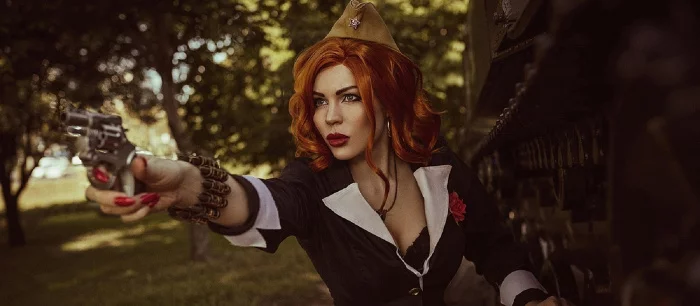 Самый яркий косплей недели: полураздетая женщина-кошка, чёрная вдова в стиле пин-ап и прекрасная Йеннифэр в нижнем белье