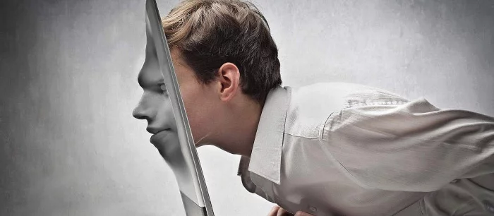 СМИ: почти половина россиян признала свою интернет-зависимость