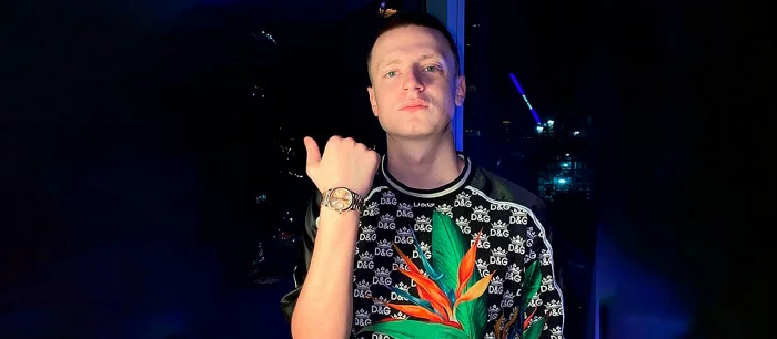 Избивший девушку в прямом эфире стример Mellstroy получил полгода исправительных работ