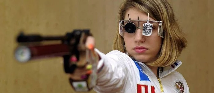 Россиянка с ведьмачьим медальоном выиграла второе «золото» в Токио