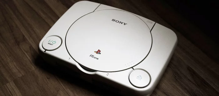 Спустя 20 лет геймер нашел свою коллекцию игр для PlayStation. Все это время она была у родителей