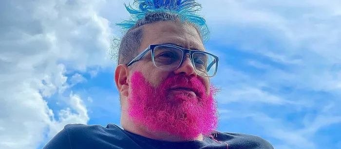 Twitch забанил стримера, которого обвинили в изнасиловании двух детей