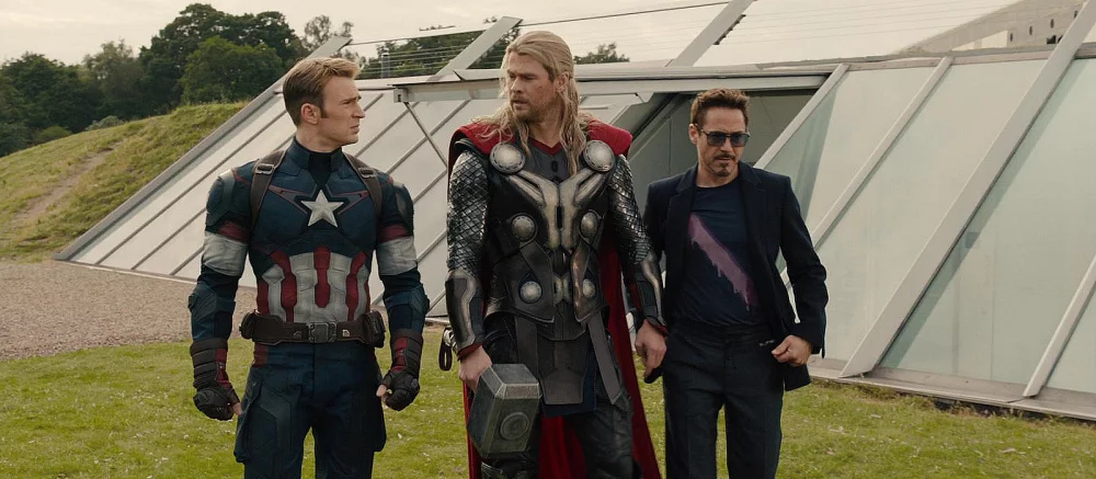 «Это Крис Эванс в роли Тора?» — в трейлере «Соколиного глаза» заметили копию звезды «Первого мстителя»