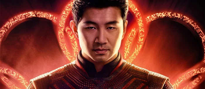 Обзор фильма «Шан-Чи и легенда десяти колец». Крутые китайцы, шикарные боевые сцены и два дерущихся дракона — но не перебор ли это для Marvel?