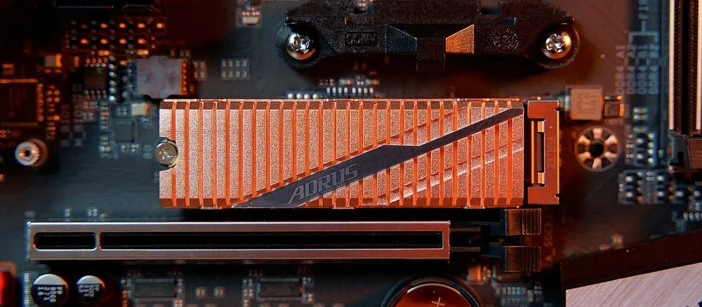 Представлен SSD с невероятной скоростью чтения под несуществующие материнские платы