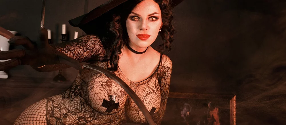 Самый горячий косплей недели: эксклюзивные фотографии леди Димитреску в прозрачной сеточке, сексапильная Милина из Mortal Kombat и Тифа Локхарт в чёрном латексе