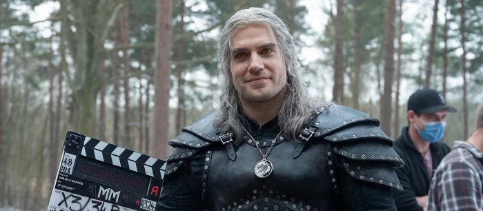 Первые кадры приквела «Ведьмака»: армия в английском ущелье