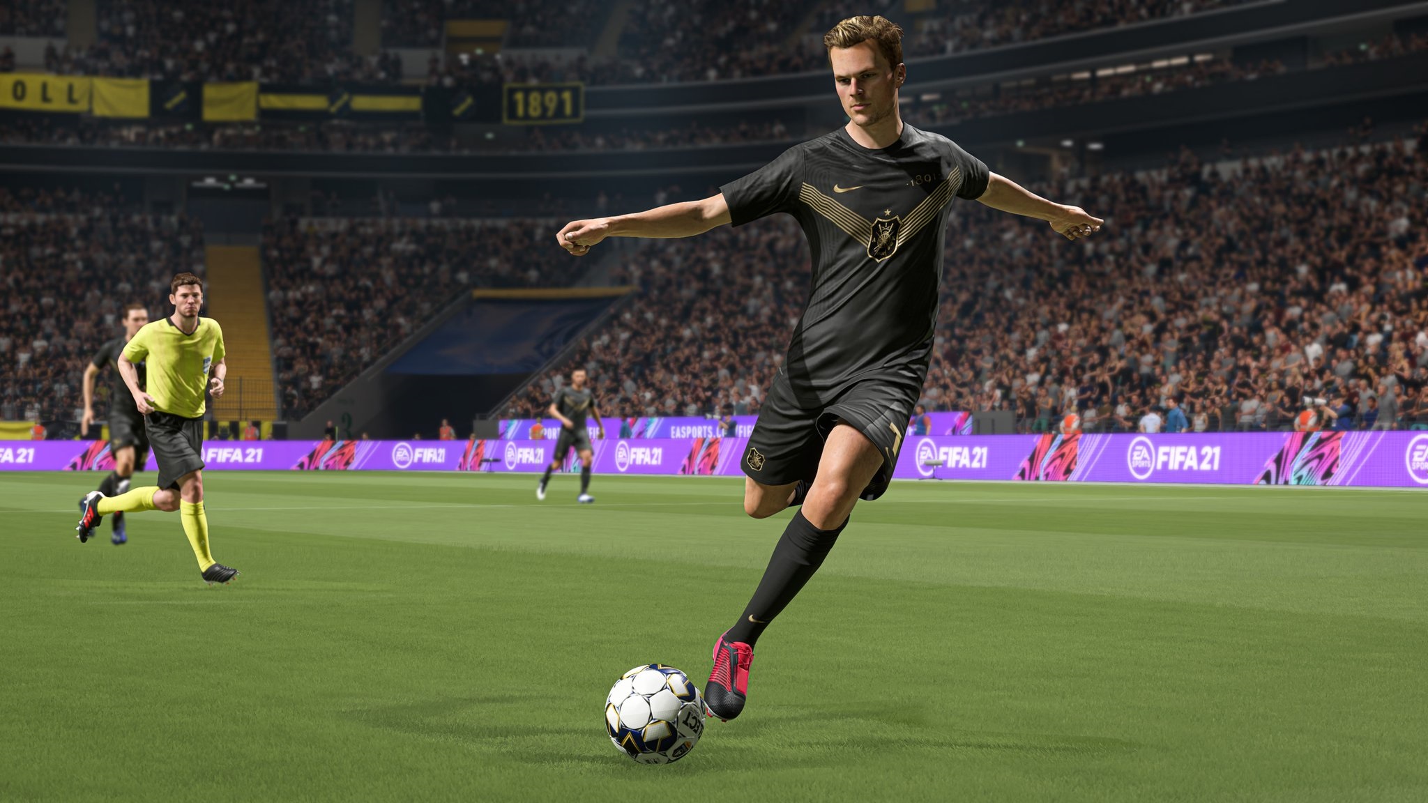 EA Sports      FIFA 23 - 