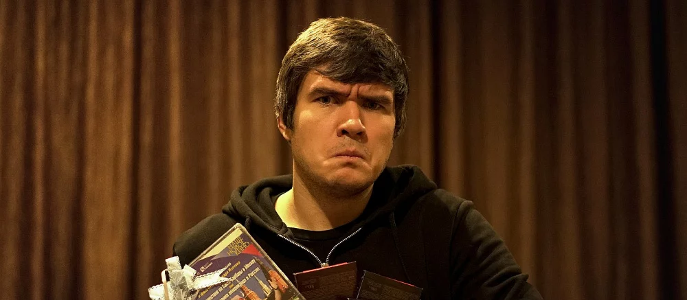 BadComedian раскритиковал «Игру в кальмара» — и назвал 10 фильмов, которые лучше посмотреть вместо сериала