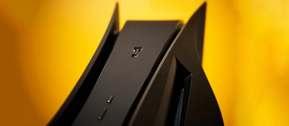 Производитель панелей для PS5 получил от Sony угрозу судом. Эта компания ранее подначивала Sony «подать на них» в суд