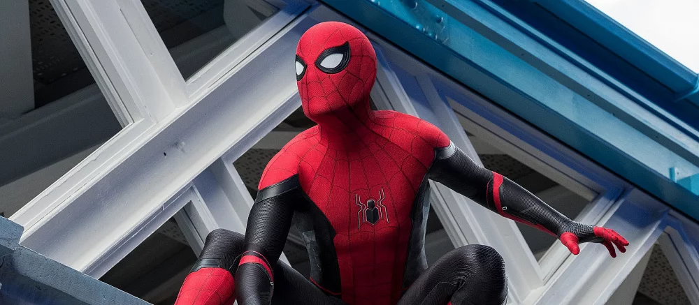 Свежие кадры фильма «Человек-паук: Нет пути домой» — с перепуганной Зендеей и Питером в черном костюме